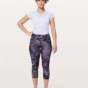 Lululemon Time to Sweat Crop 23” Floral Purple 6